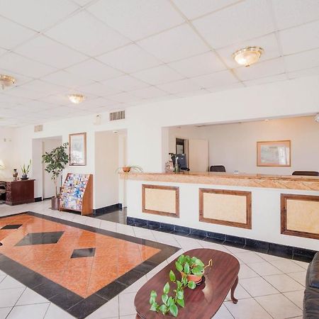 Hotel O Houston East Channelview I-10 Екстериор снимка