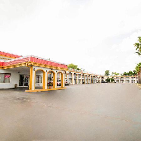 Hotel O Houston East Channelview I-10 Екстериор снимка