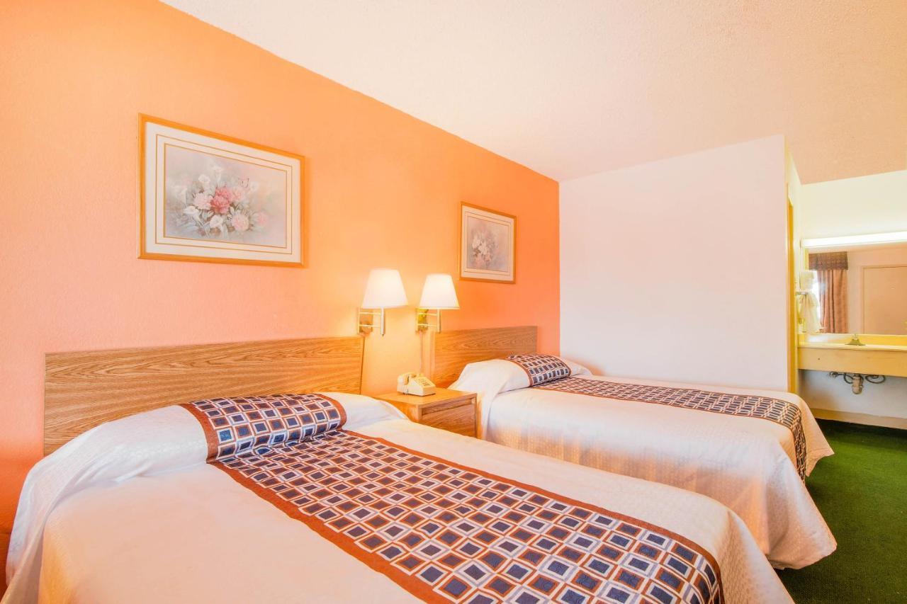 Hotel O Houston East Channelview I-10 Екстериор снимка